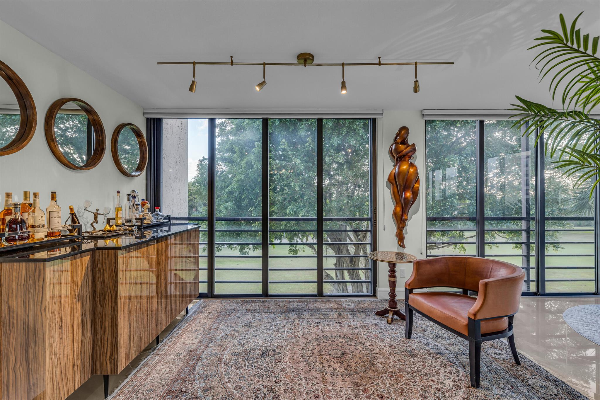 7572 Regency Lake Drive 402