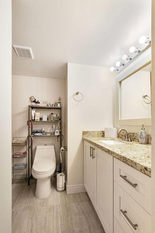 6562 Boca Del Mar Drive 523, Boca Raton Unit: 523