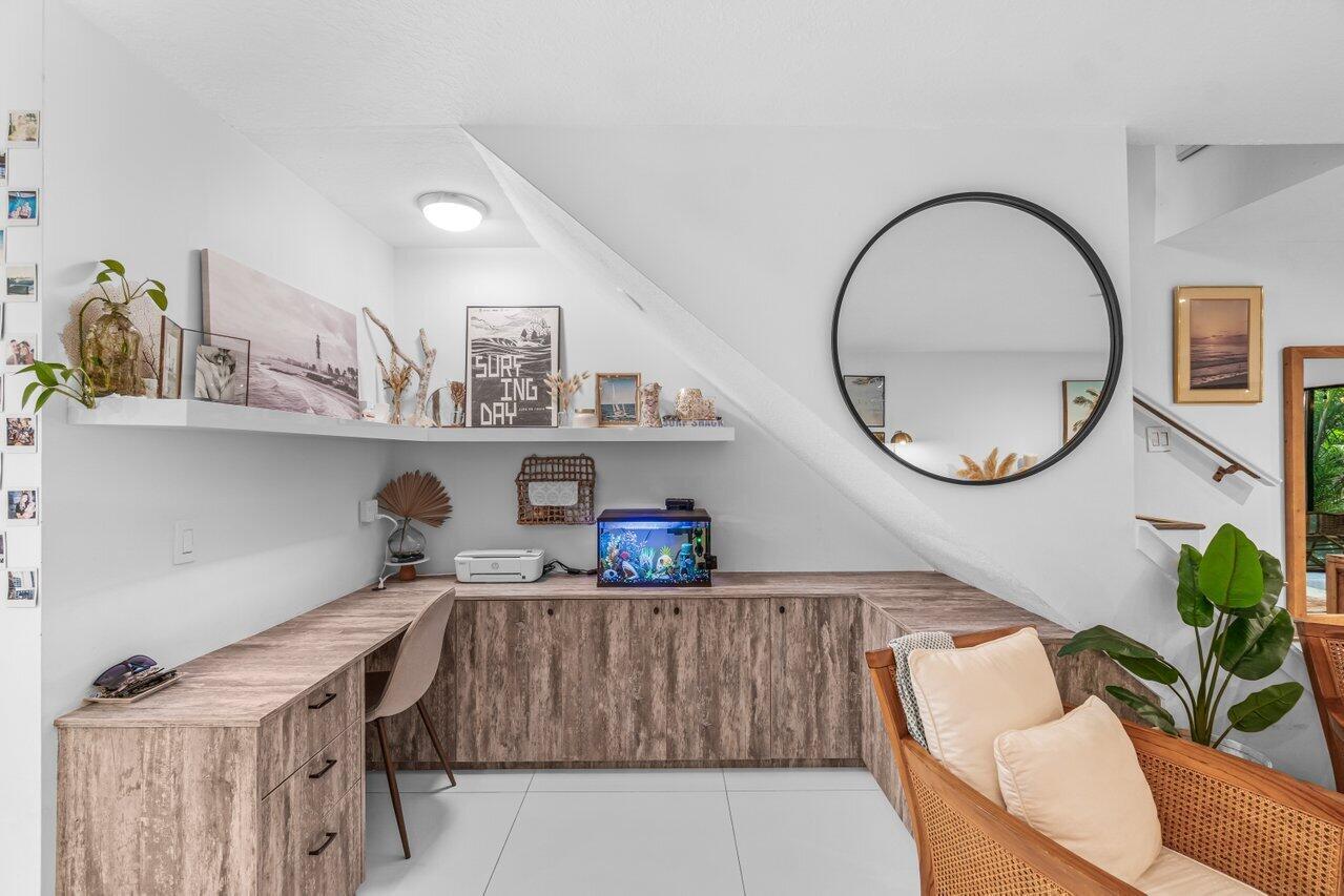 2104 NE 44 Street 20