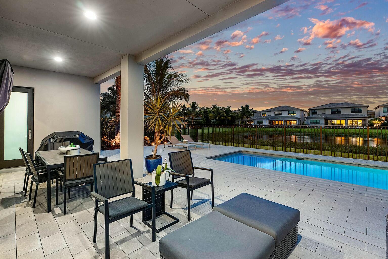 8635 Dearborn River Way