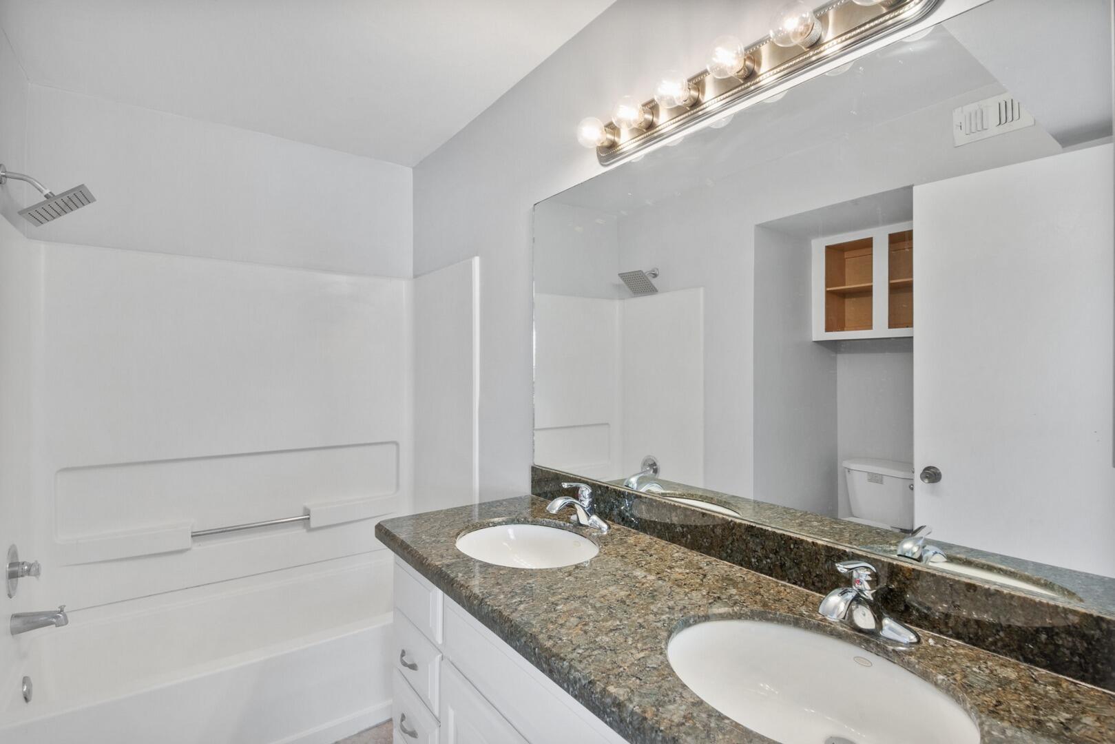 815 W Boynton Beach Boulevard 16-103