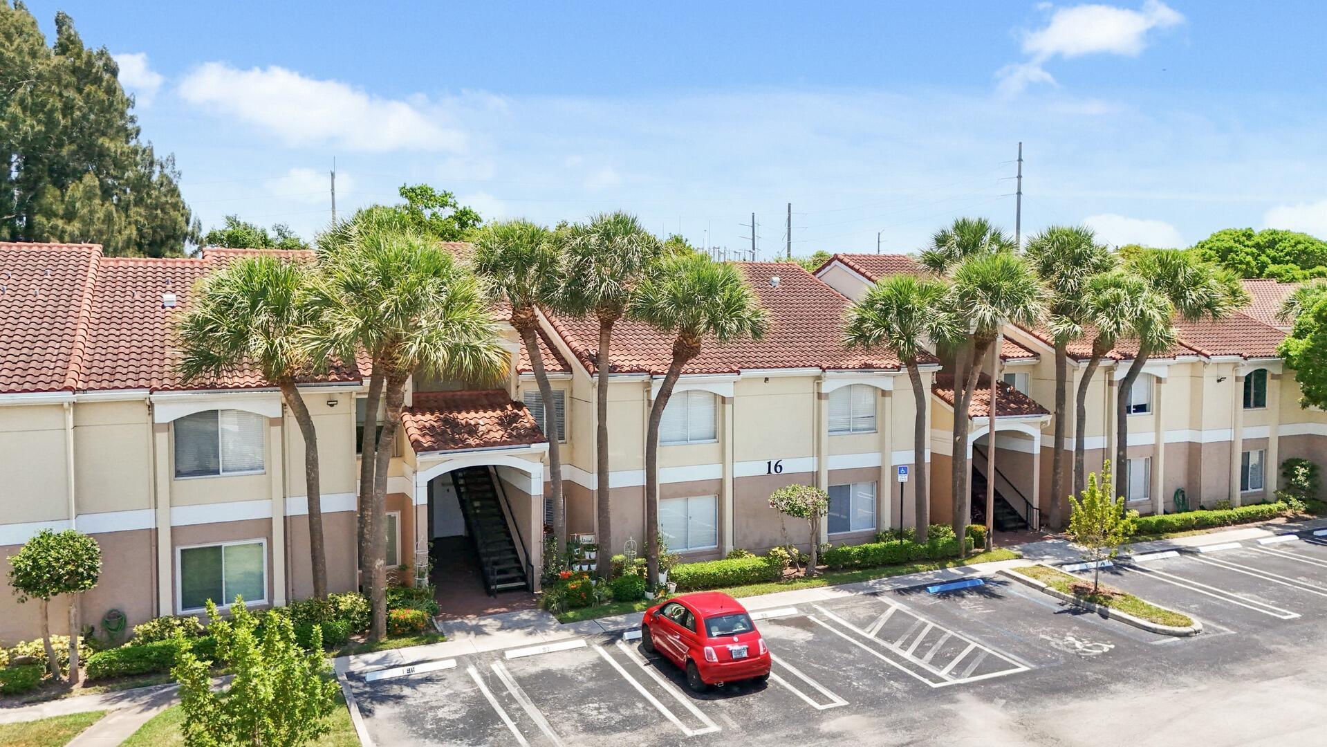 815 W Boynton Beach Boulevard 16-103