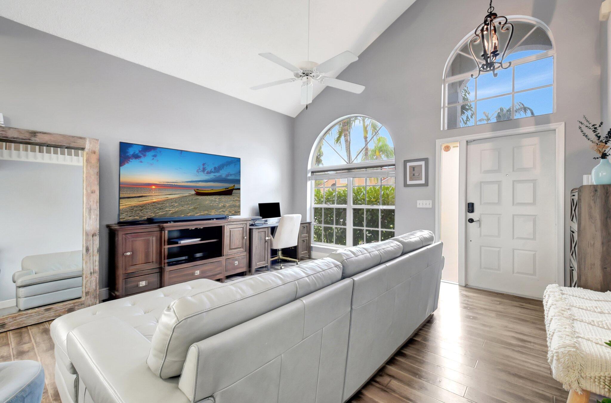 7989 Lakewood Cove Court, Lake Worth