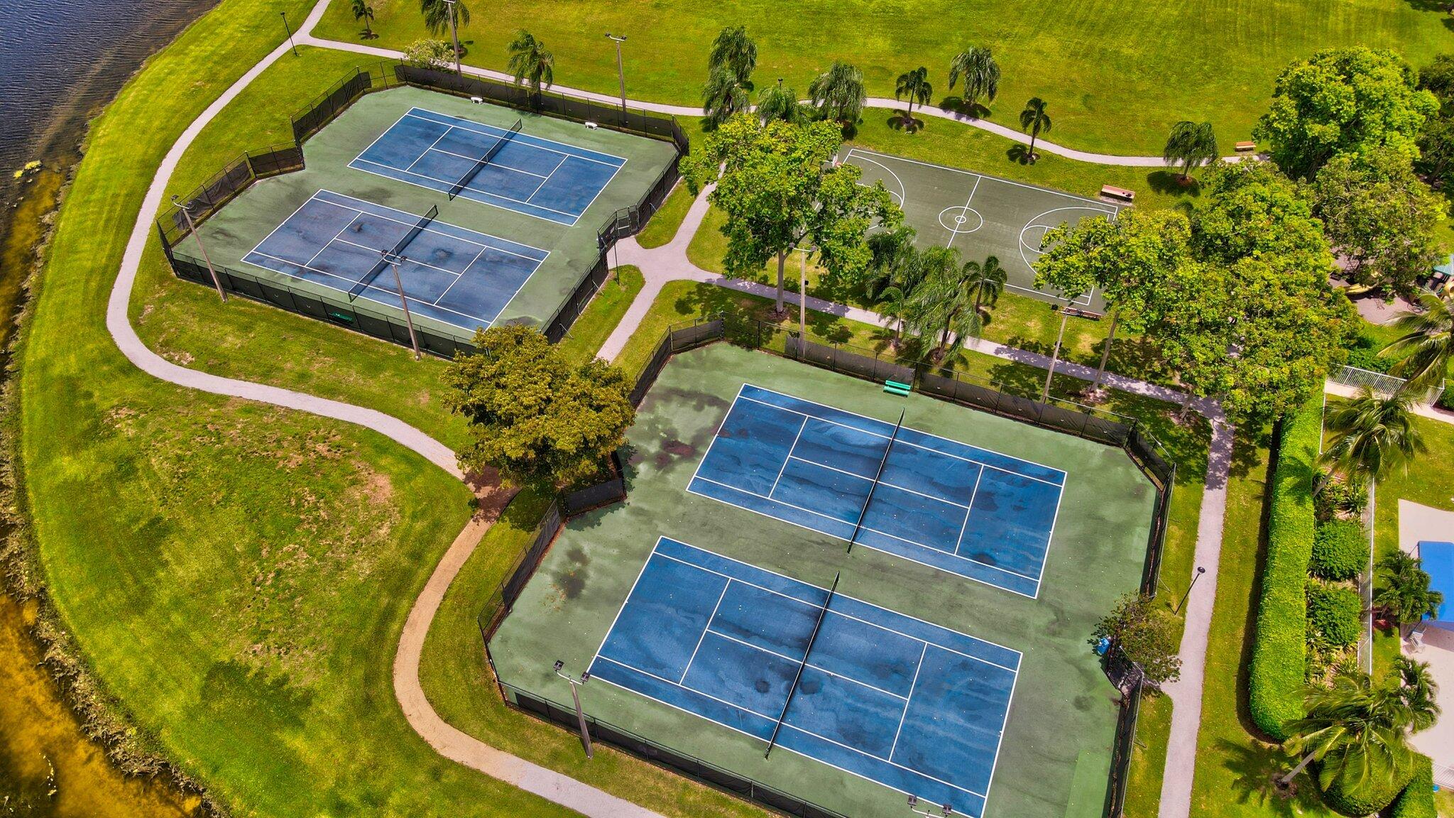 7989 Lakewood Cove Court, Lake Worth