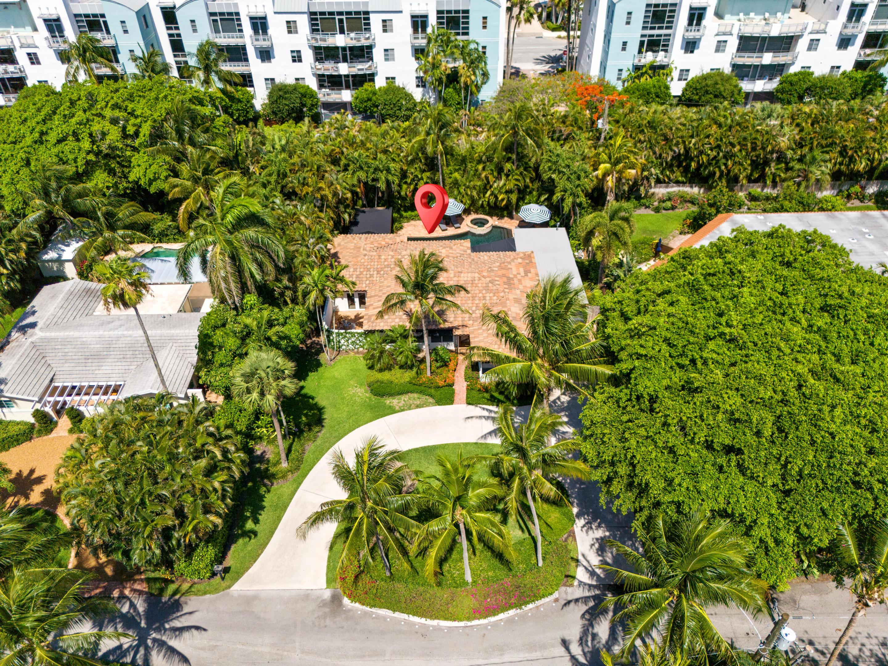 330 SE 7th Avenue