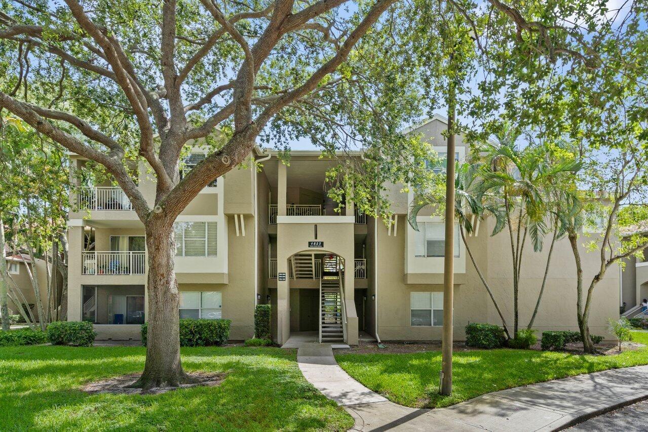 1825 Palm Cove Boulevard 7-307