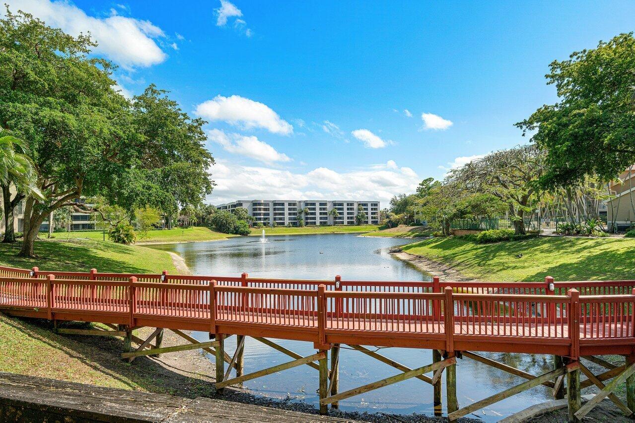 1825 Palm Cove Boulevard 7-307