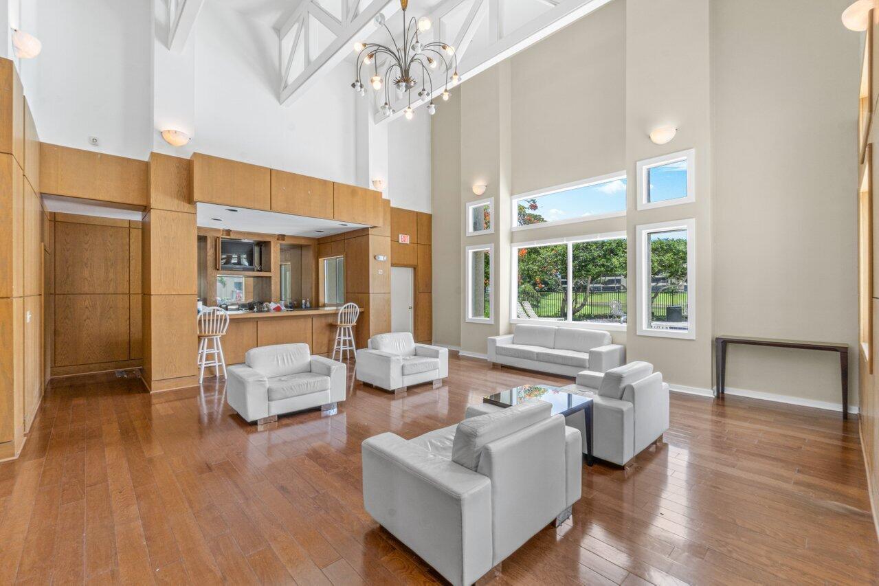 1825 Palm Cove Boulevard 7-307