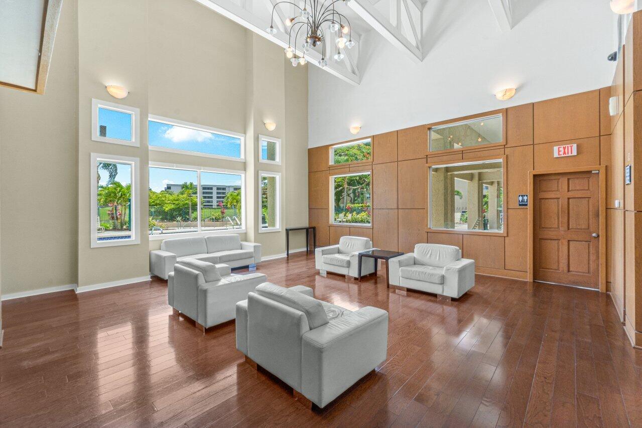 1825 Palm Cove Boulevard 7-307