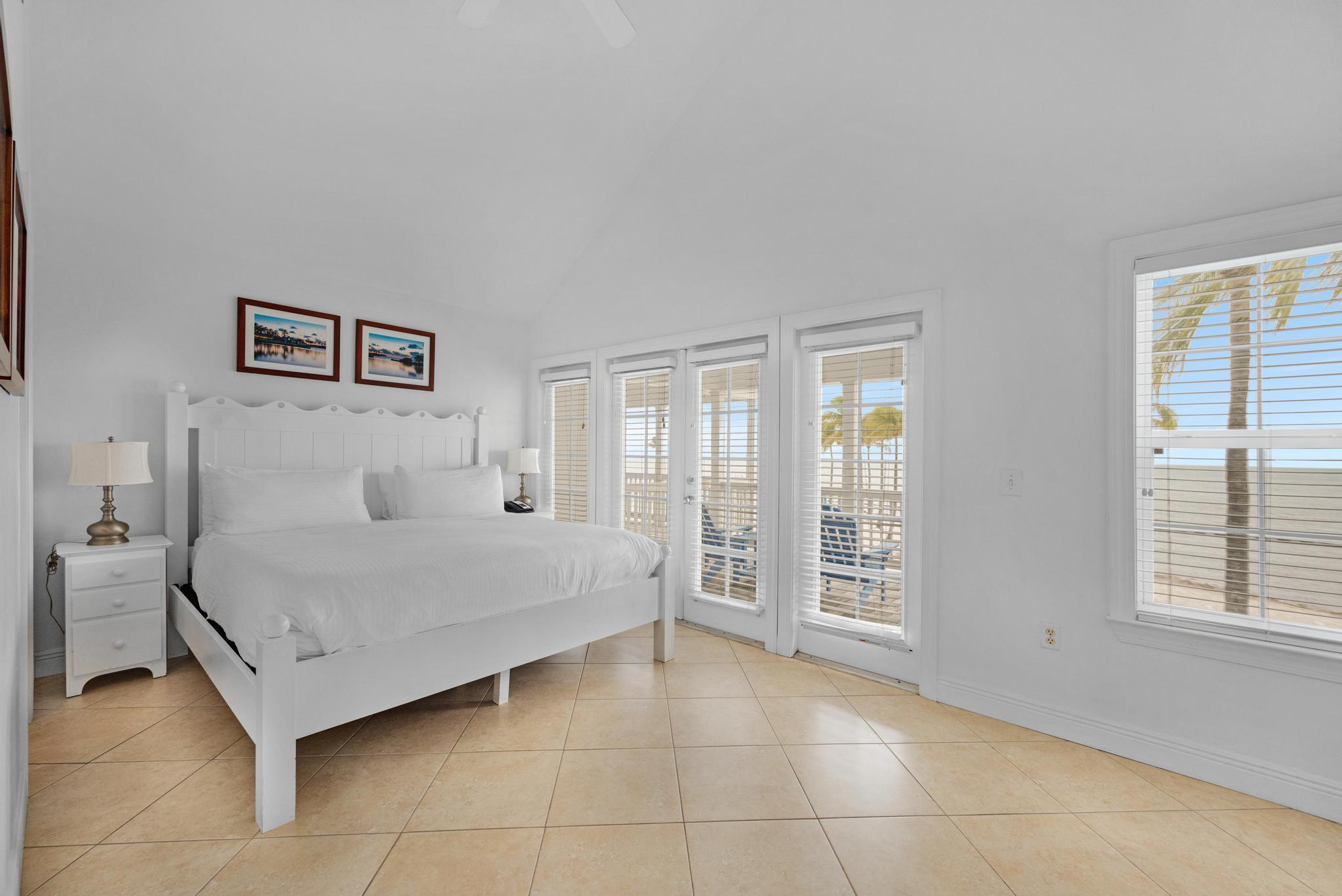 2600 Overseas Highway 37