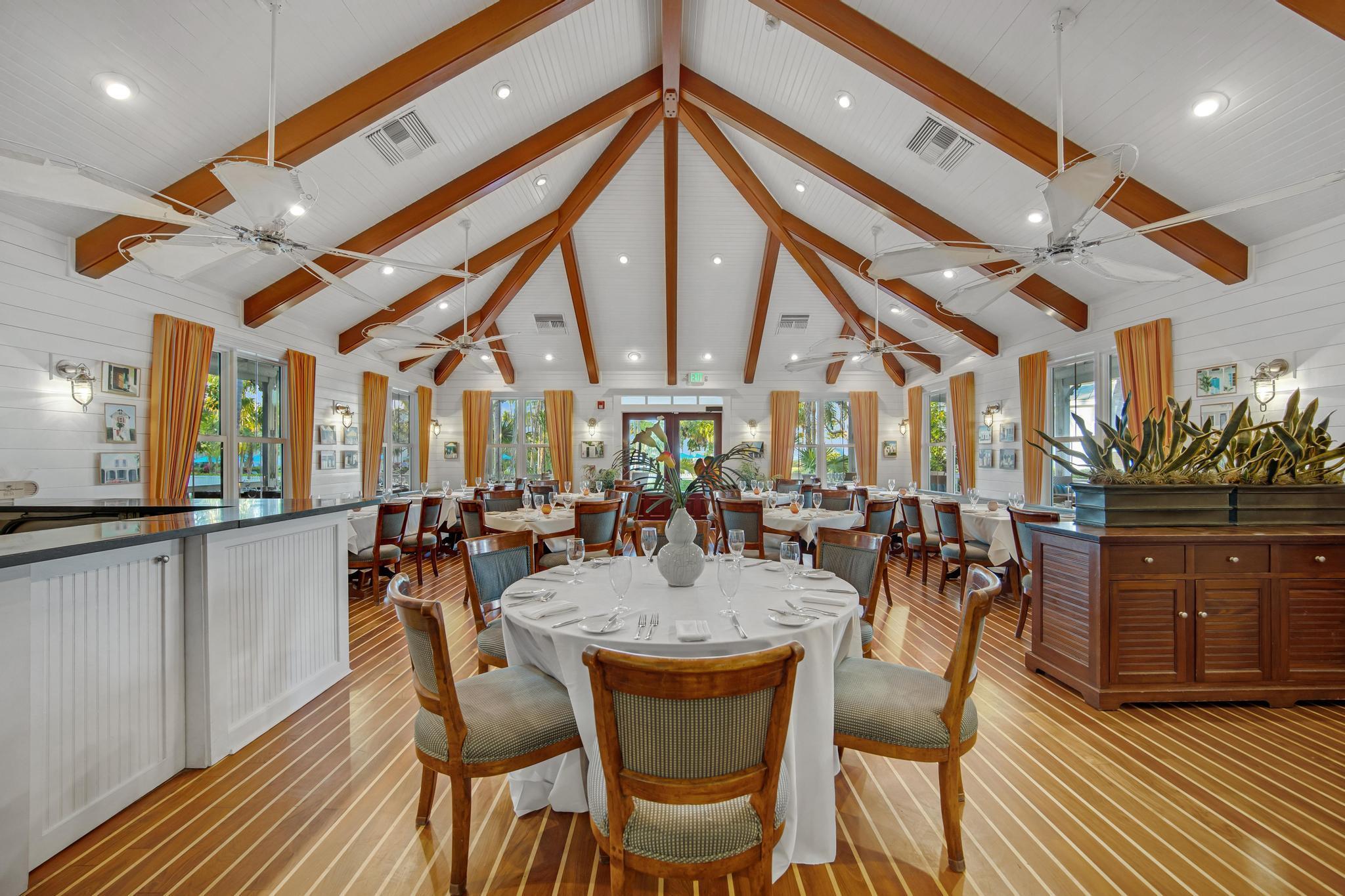 2600 Overseas Highway 37