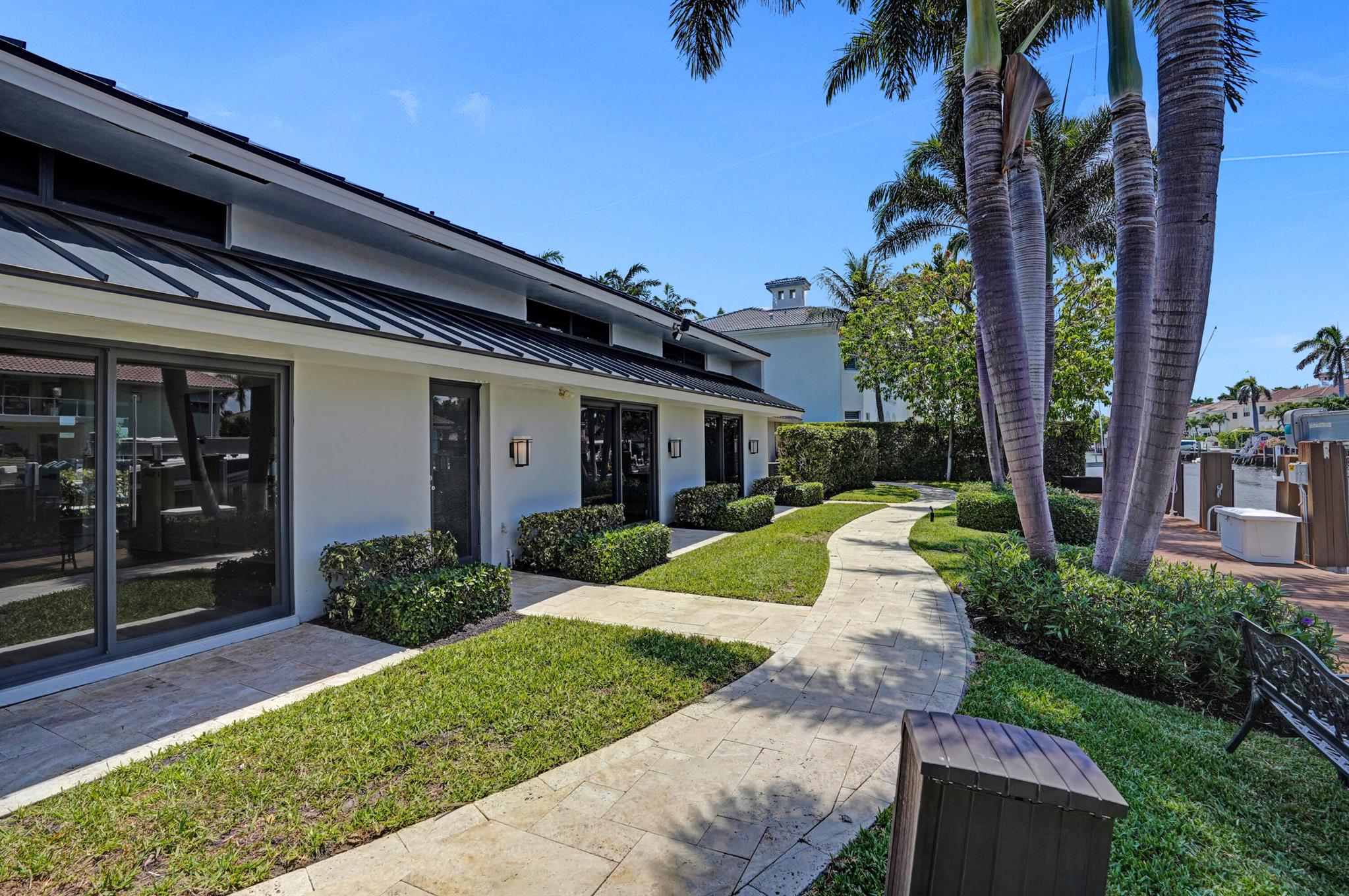 961 Iris Drive