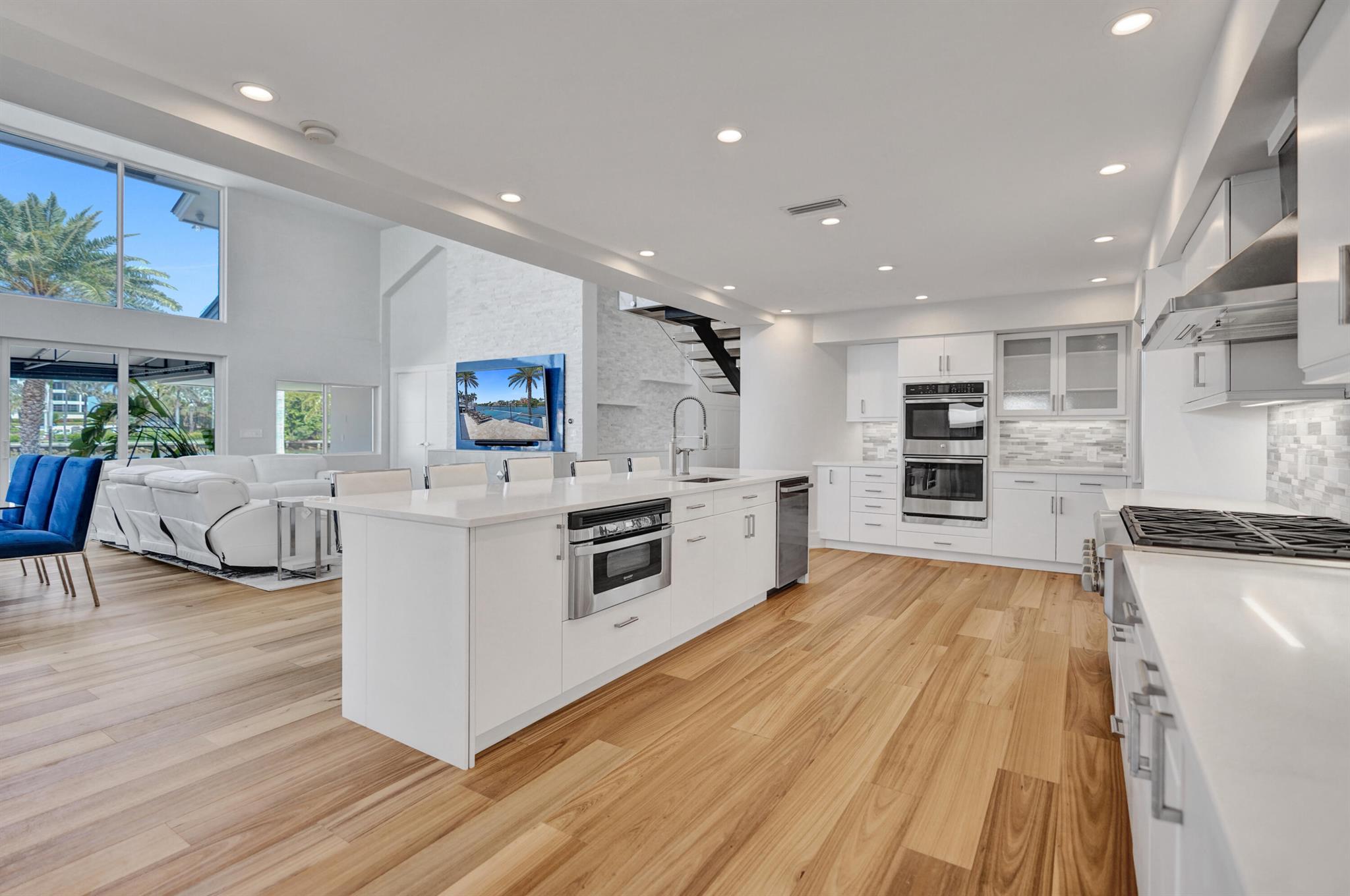 961 Iris Drive