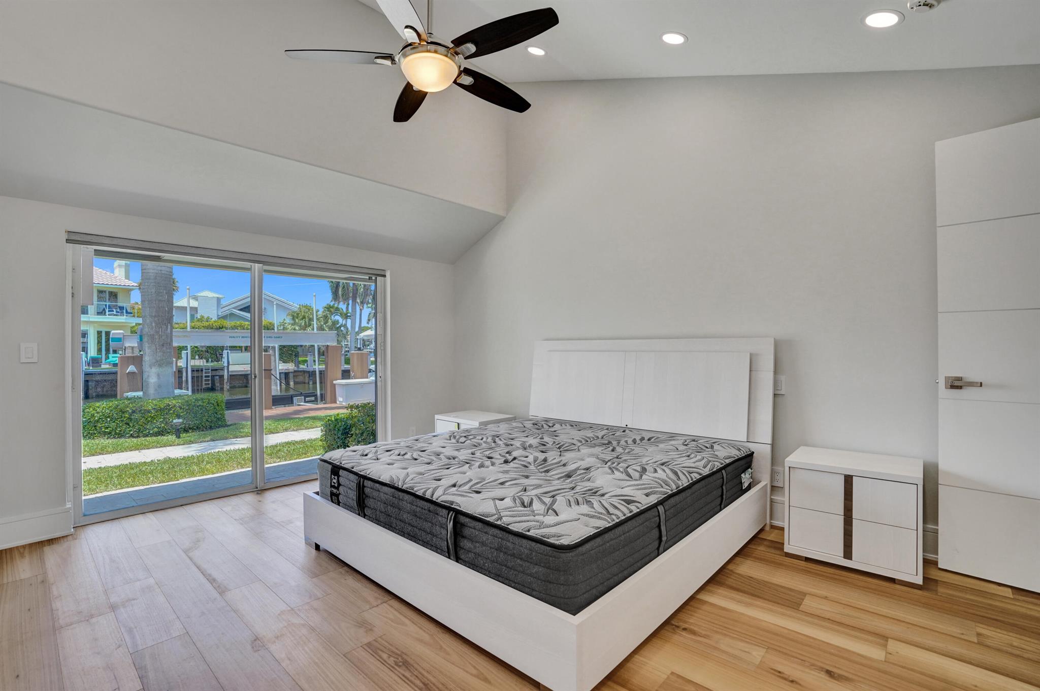 961 Iris Drive