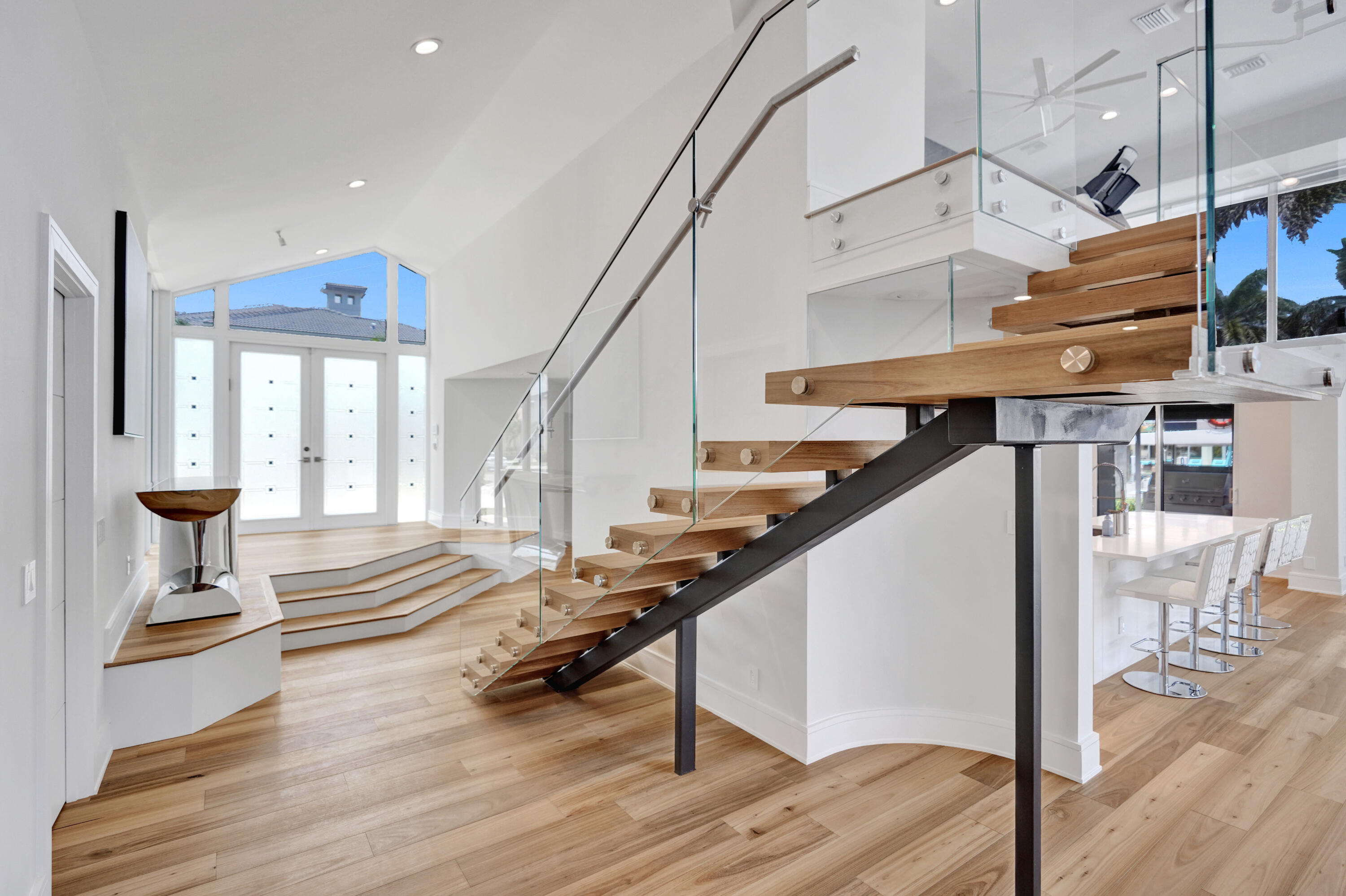 961 Iris Drive