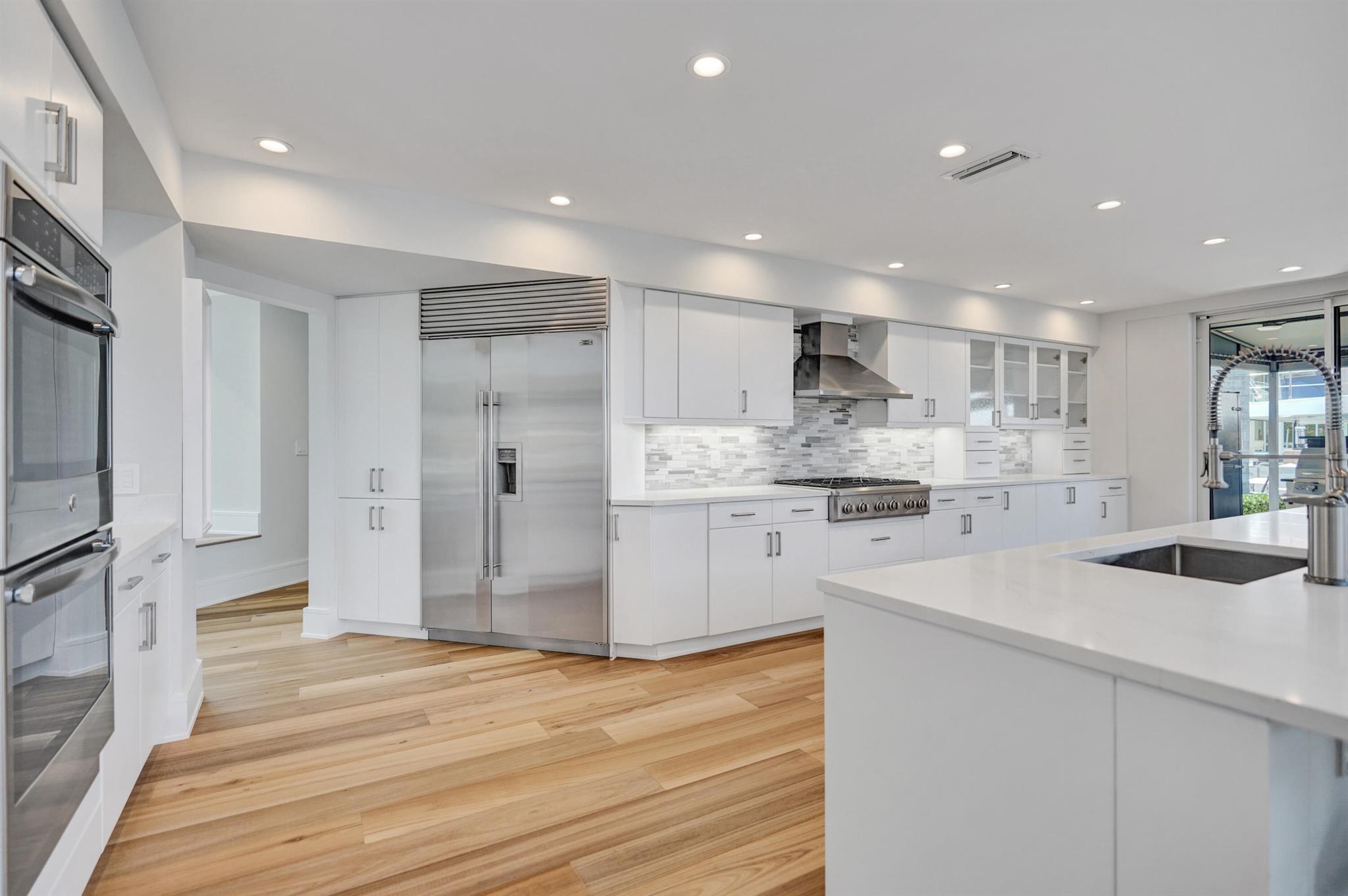 961 Iris Drive
