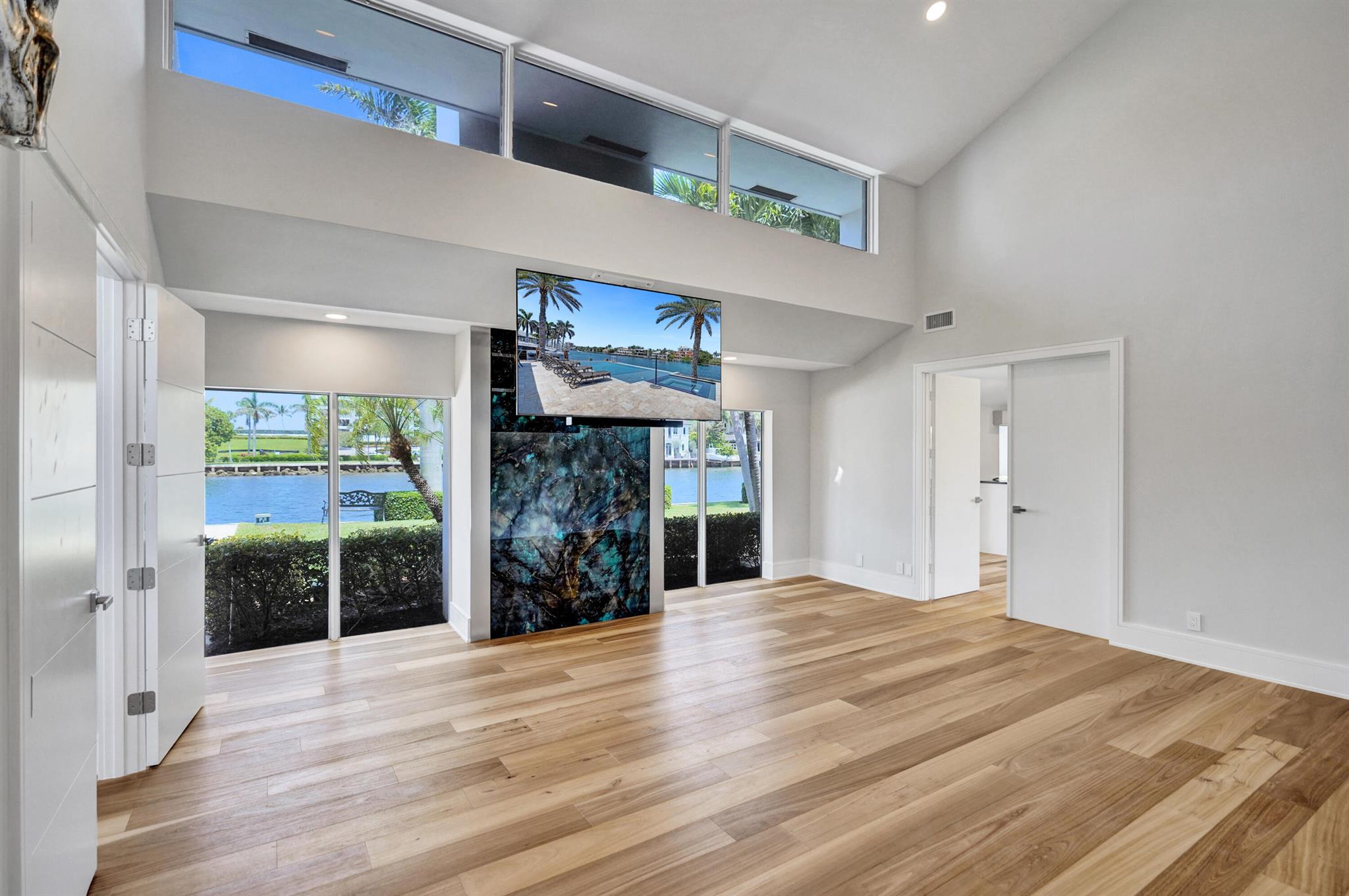 961 Iris Drive