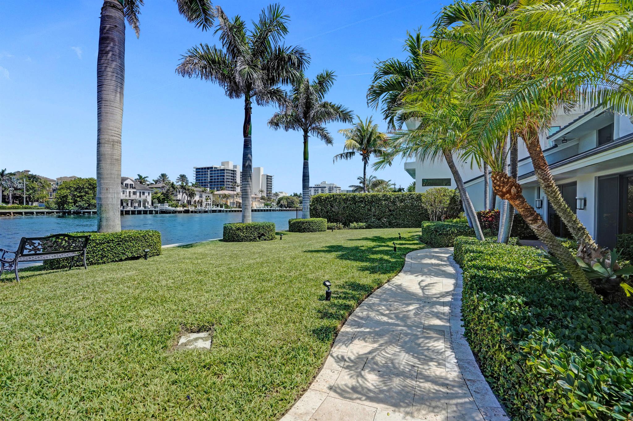 961 Iris Drive