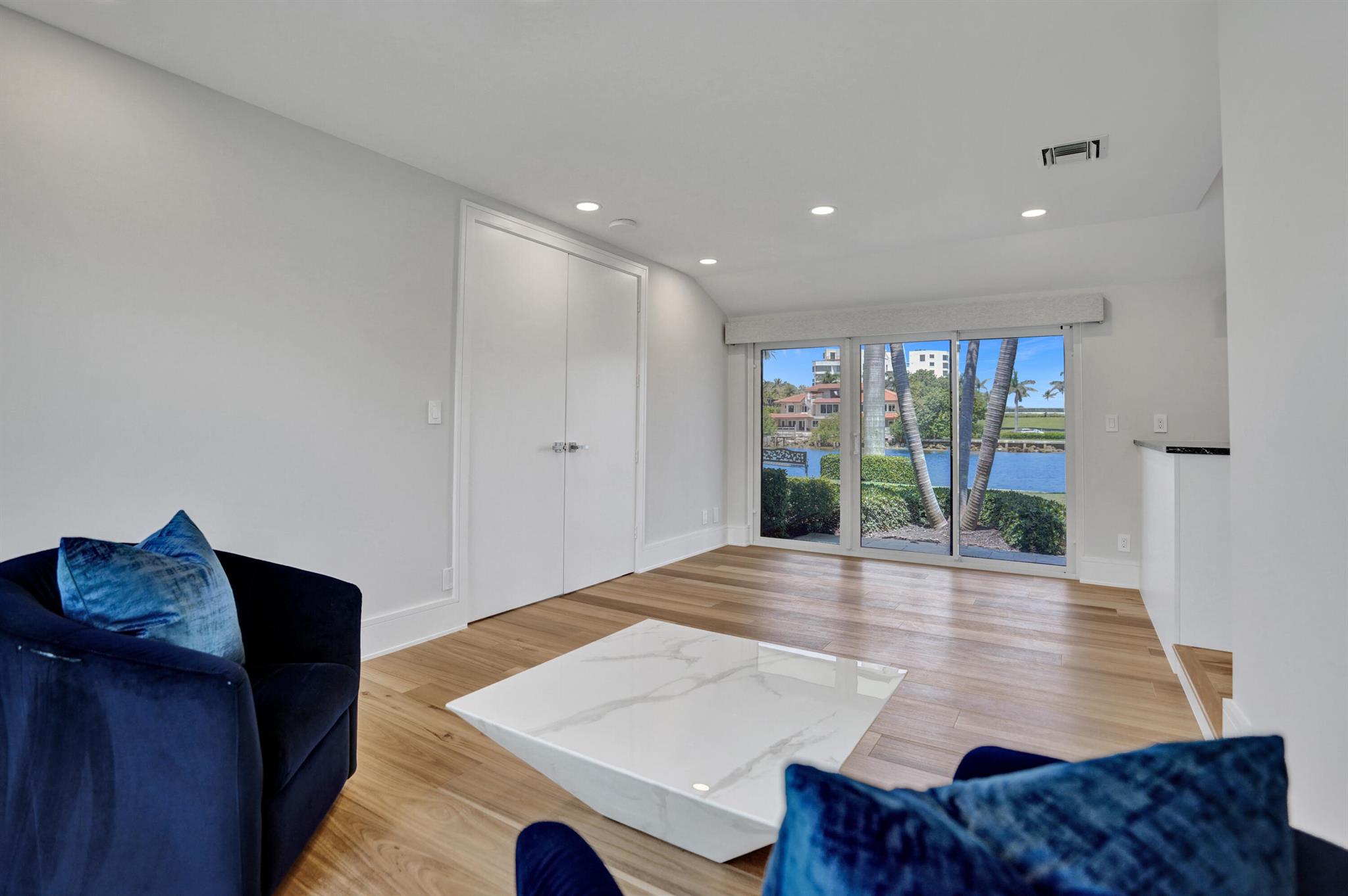 961 Iris Drive
