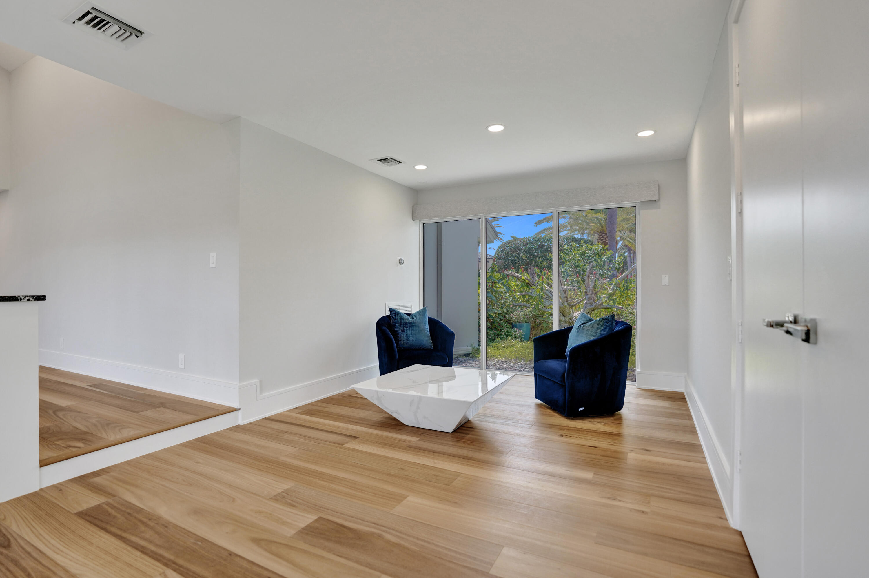 961 Iris Drive