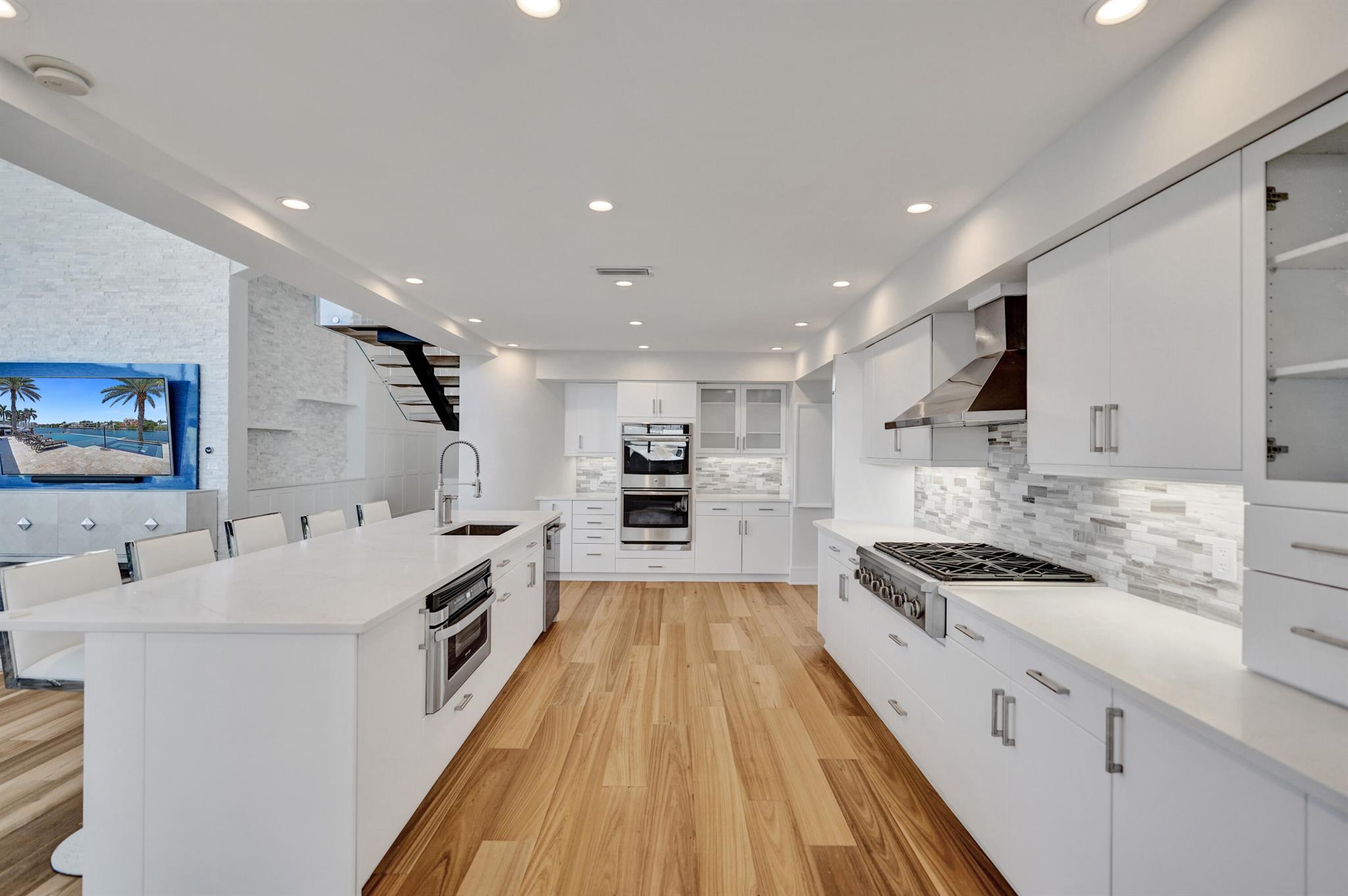 961 Iris Drive