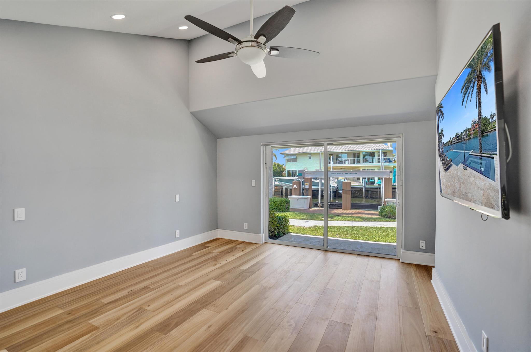 961 Iris Drive