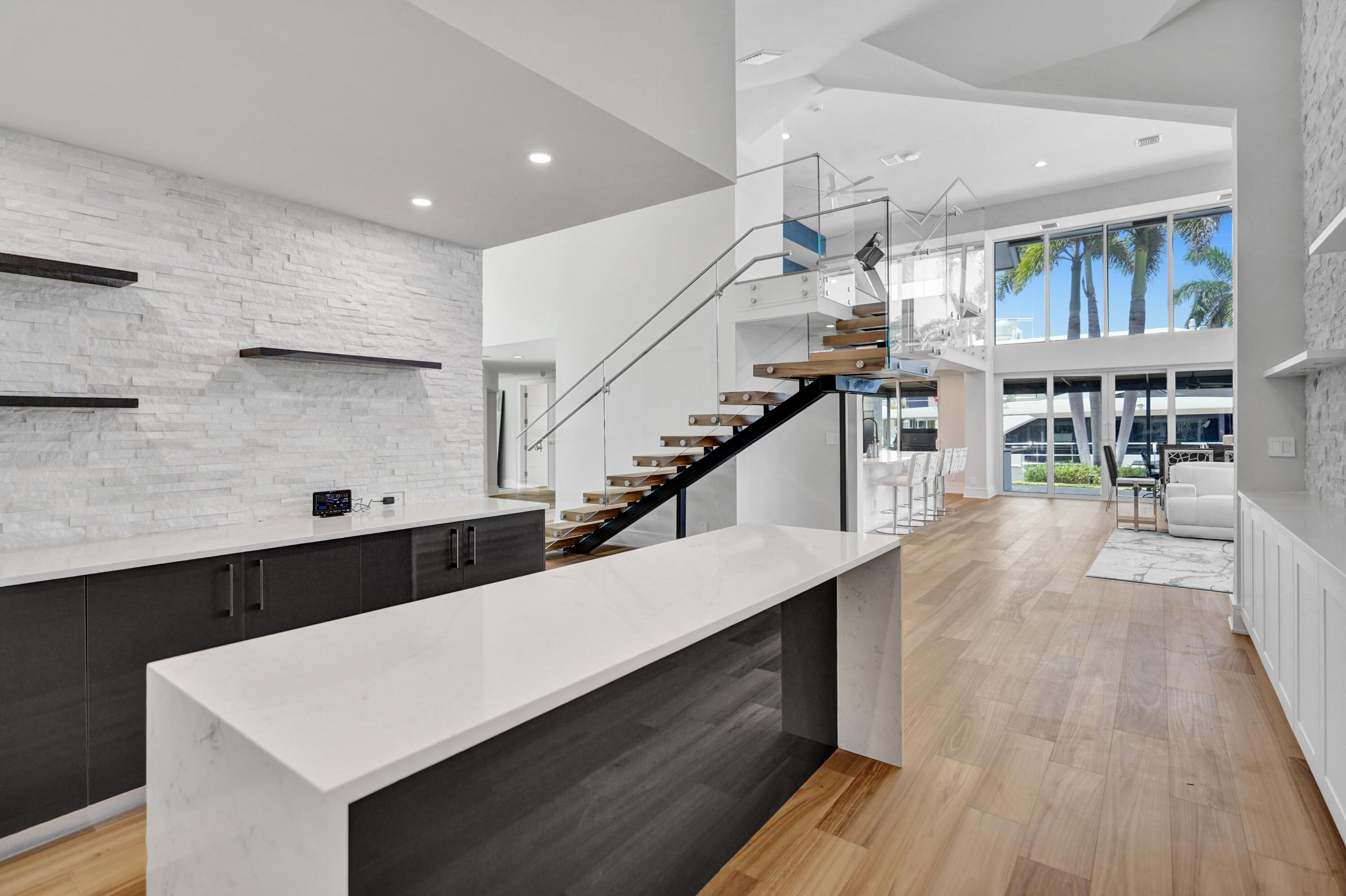 961 Iris Drive