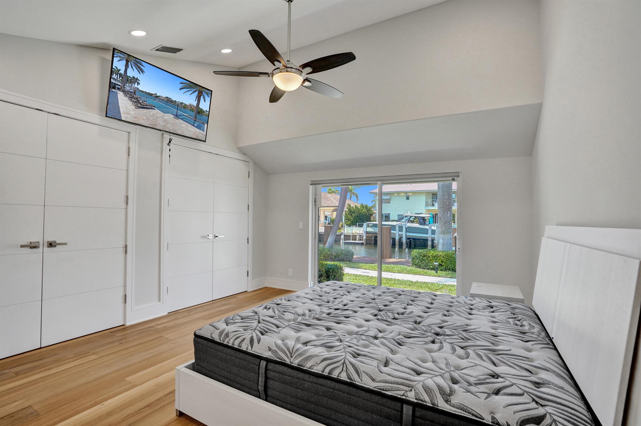 961 Iris Drive