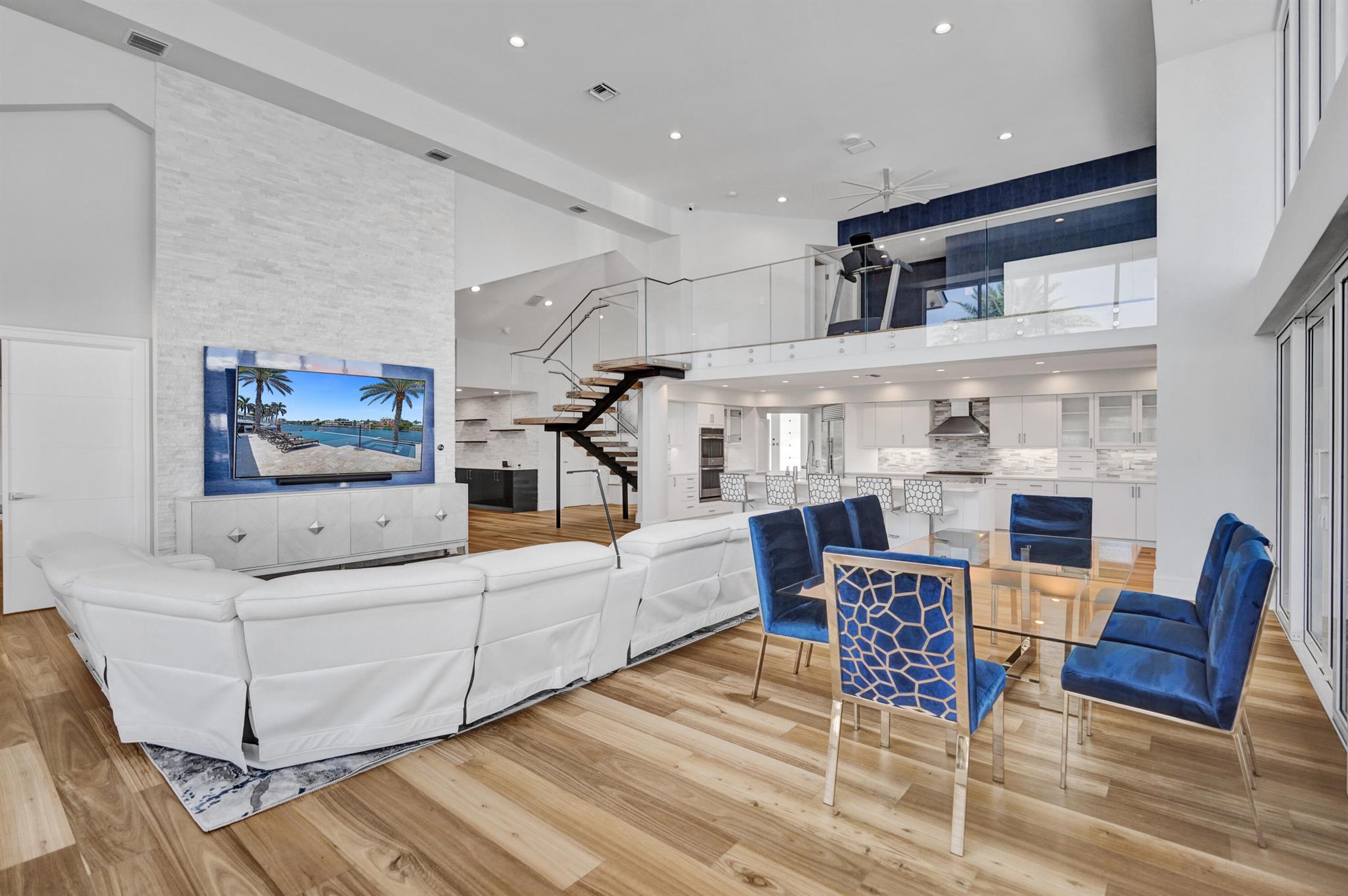 961 Iris Drive