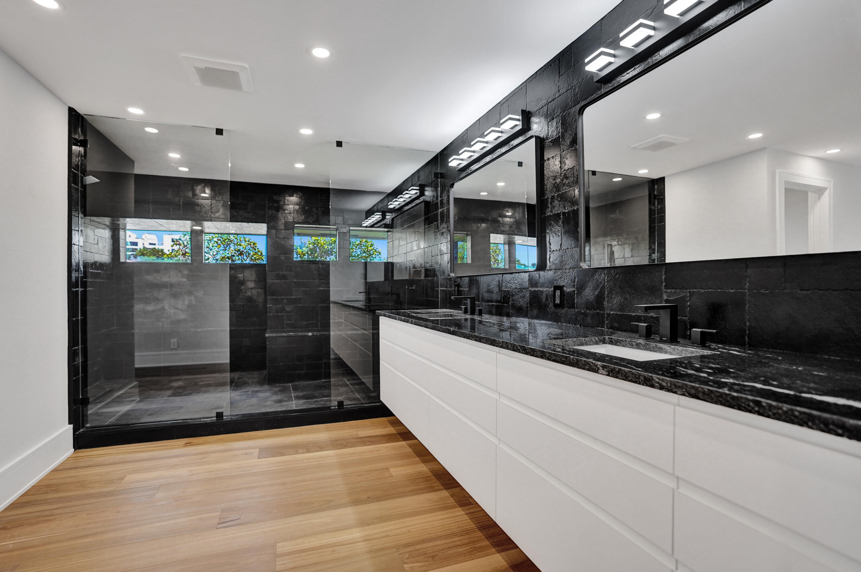 961 Iris Drive