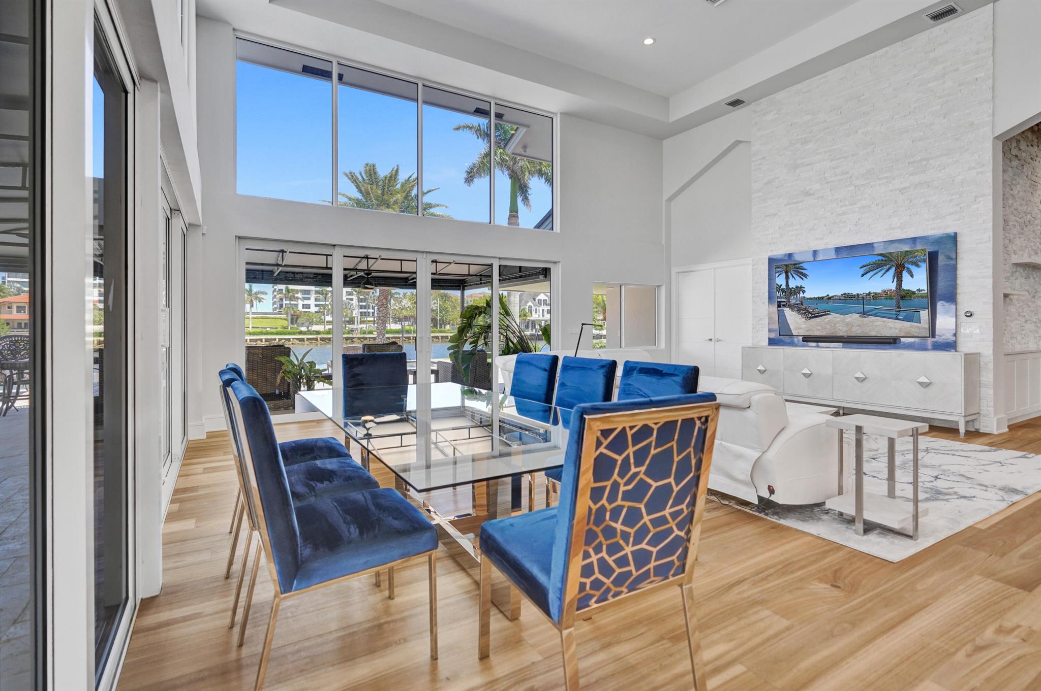 961 Iris Drive