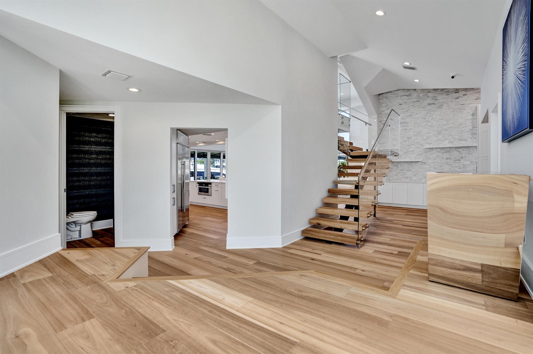 961 Iris Drive