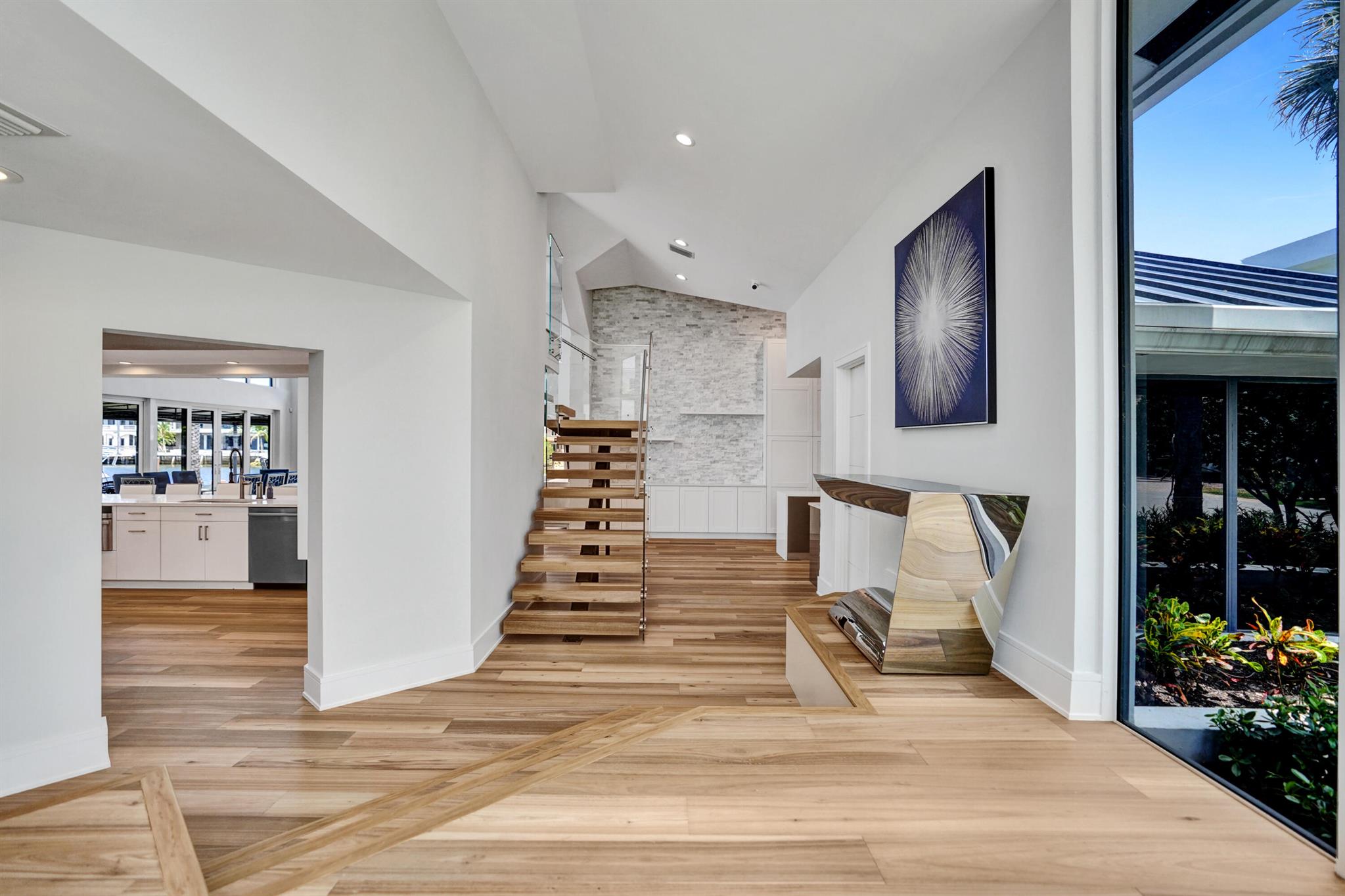 961 Iris Drive