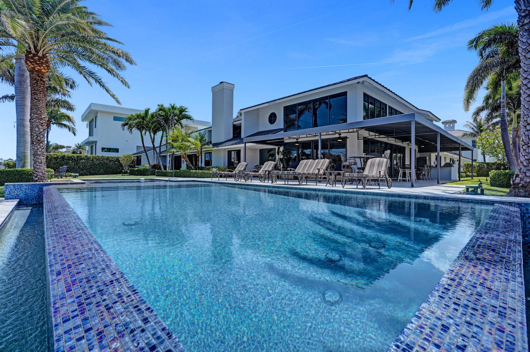 961 Iris Drive