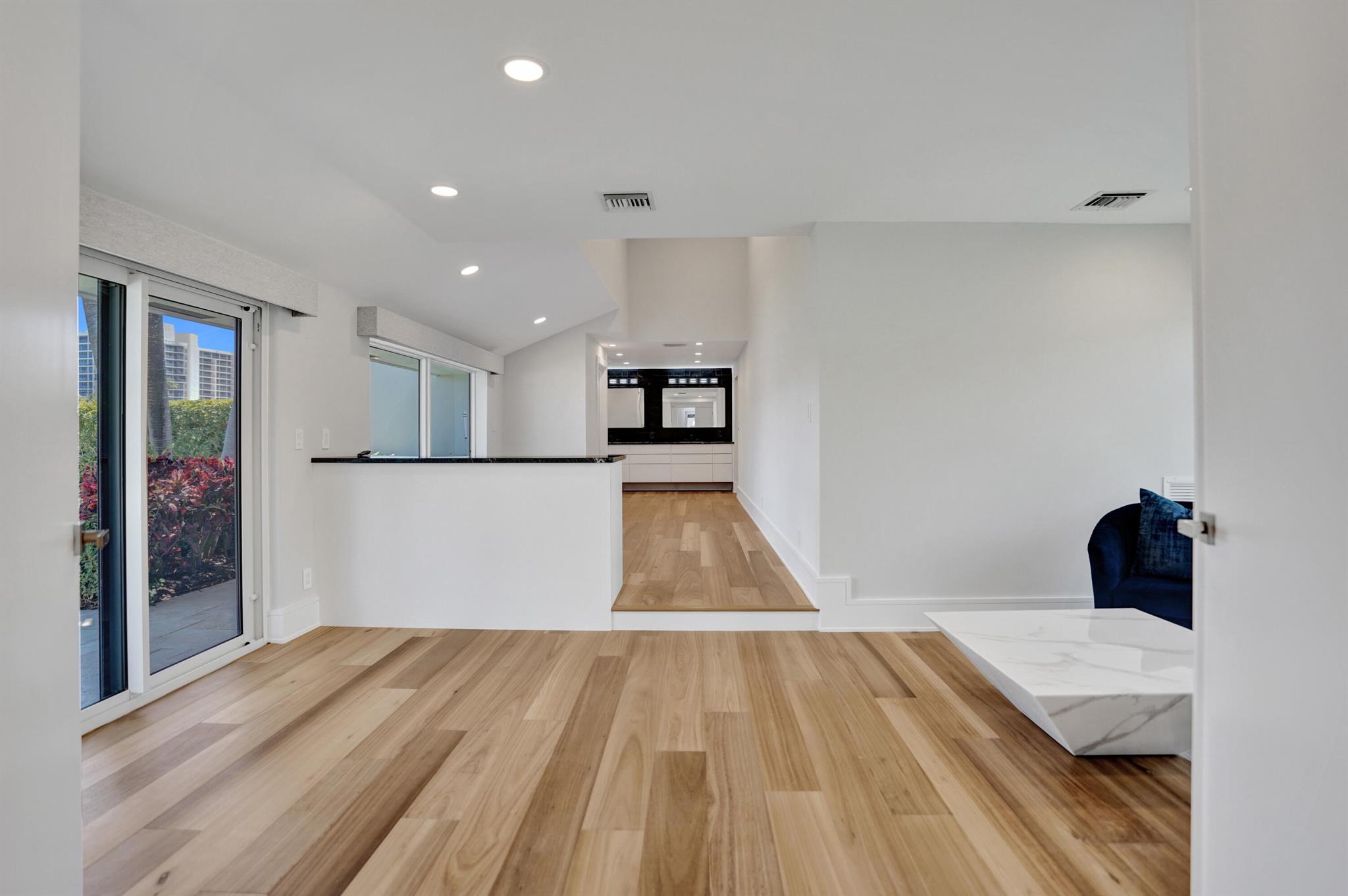 961 Iris Drive
