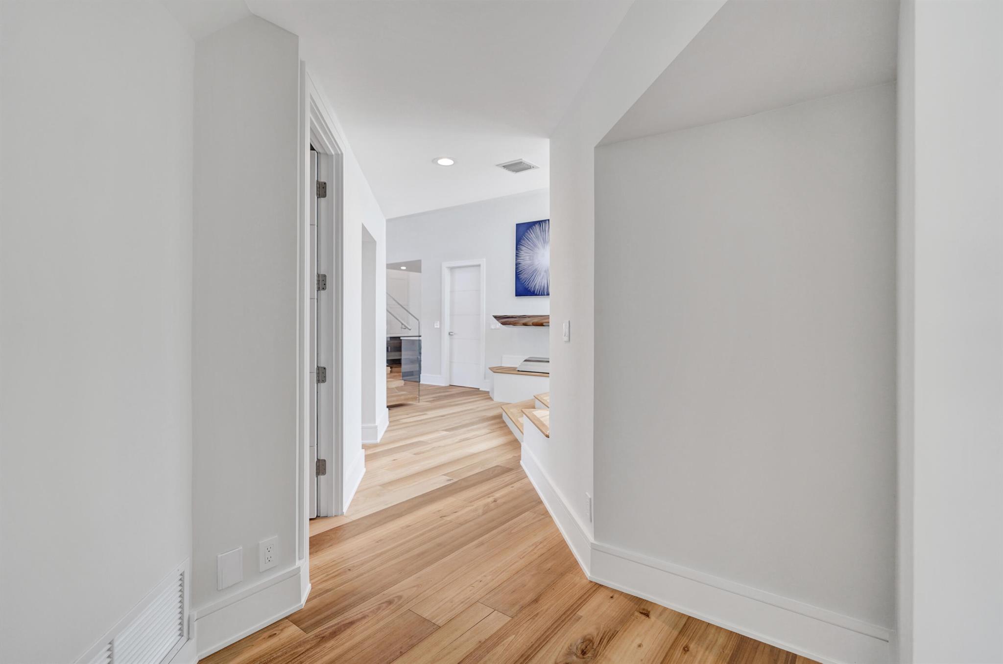 961 Iris Drive