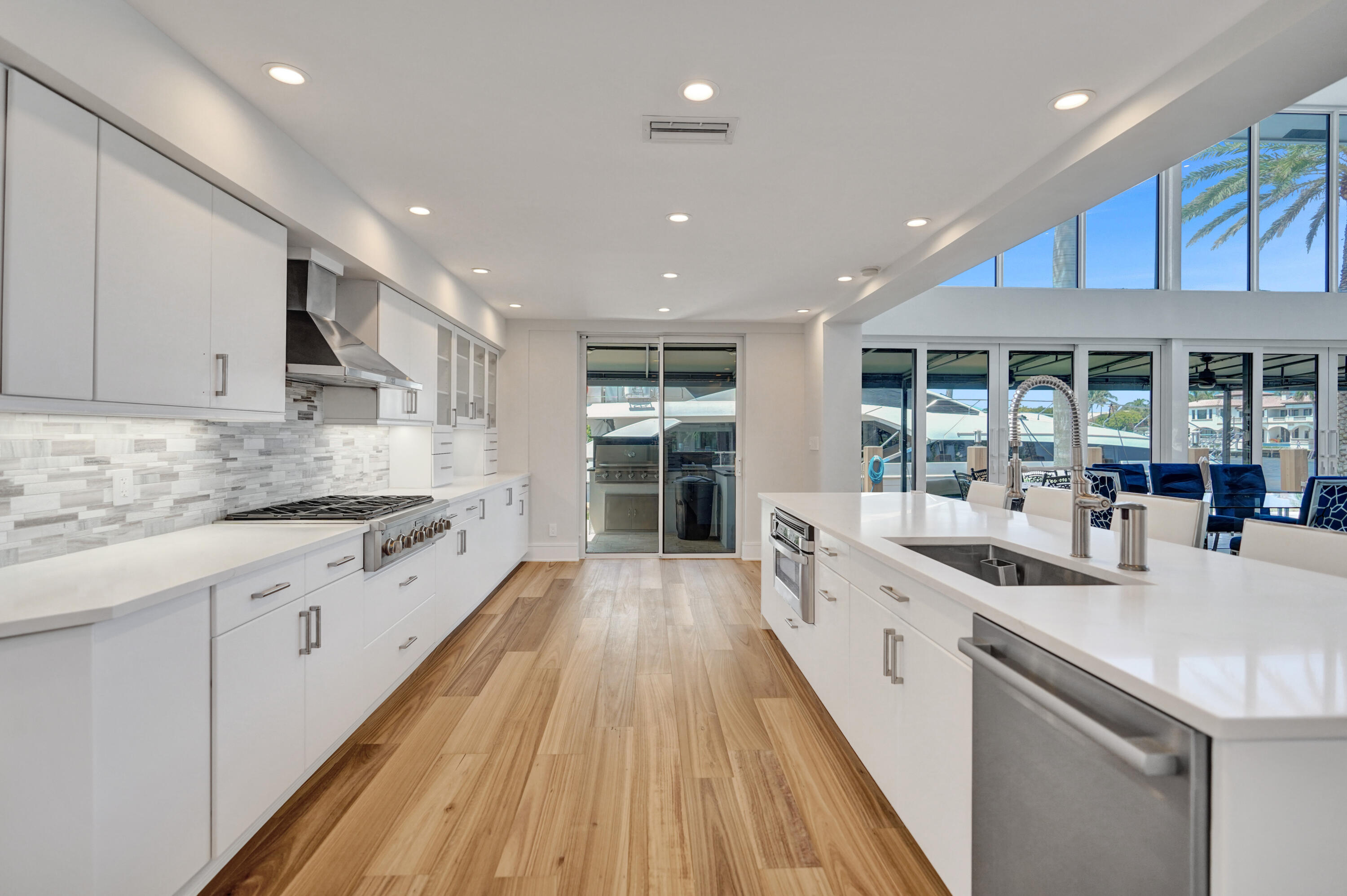 961 Iris Drive