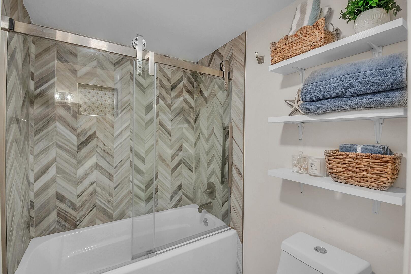 1140 Mahogany Way 103