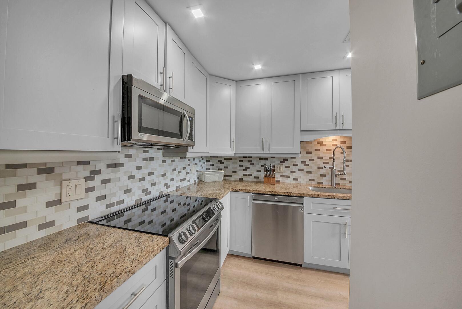 1140 Mahogany Way 103