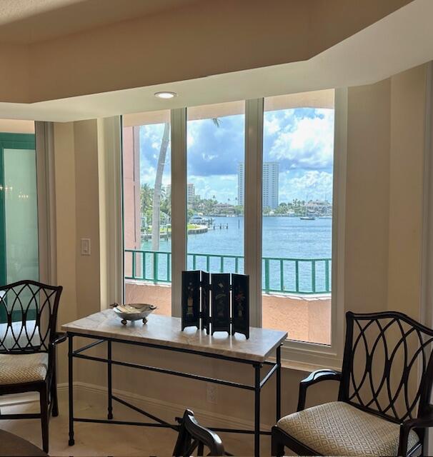 140 SE 5th Avenue 350