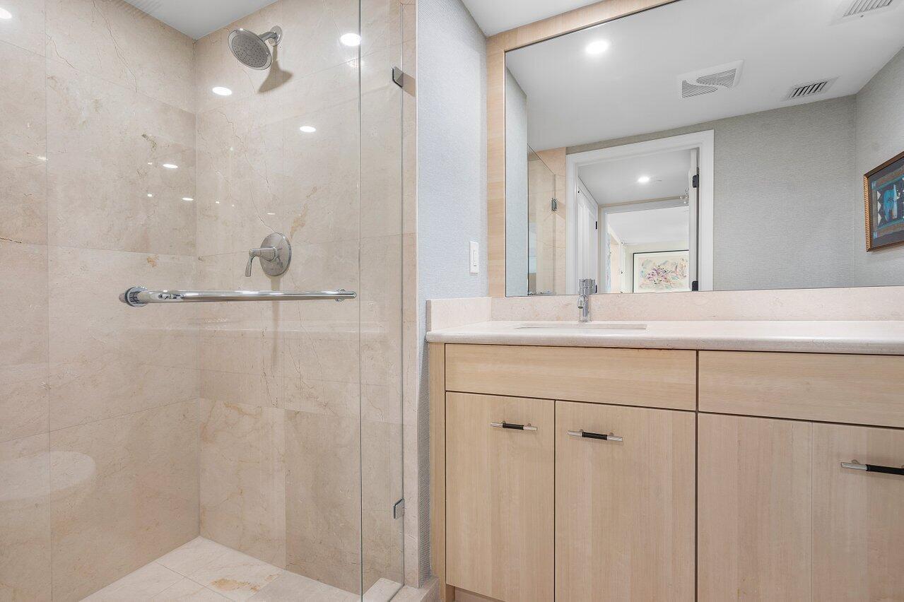 140 SE 5th Avenue 350