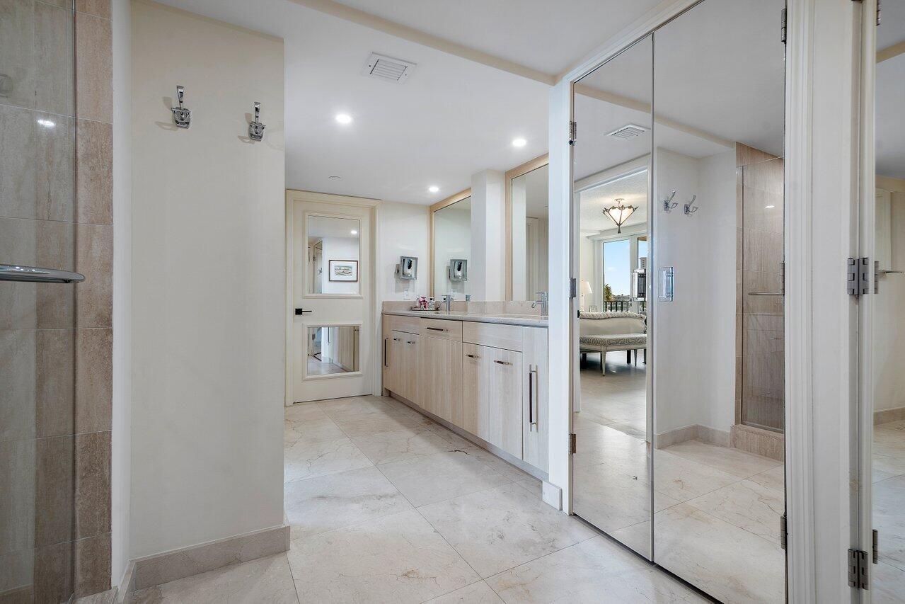 140 SE 5th Avenue 350