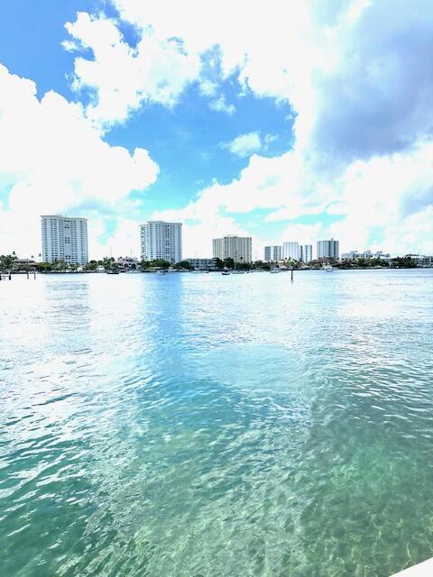 140 SE 5th Avenue 350