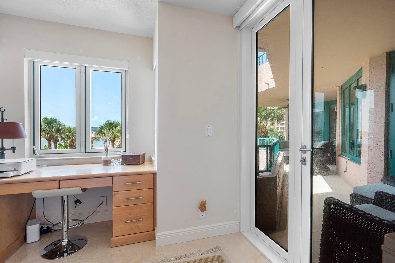 140 SE 5th Avenue 350