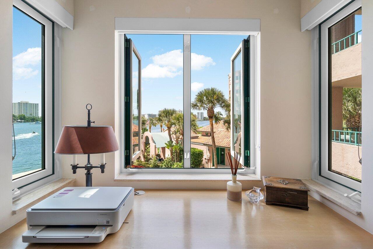 140 SE 5th Avenue 350