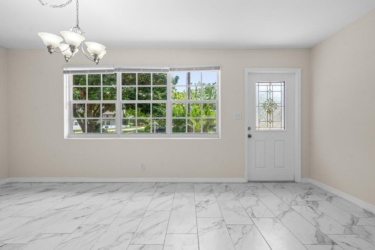 249 NW 4th Diagonal