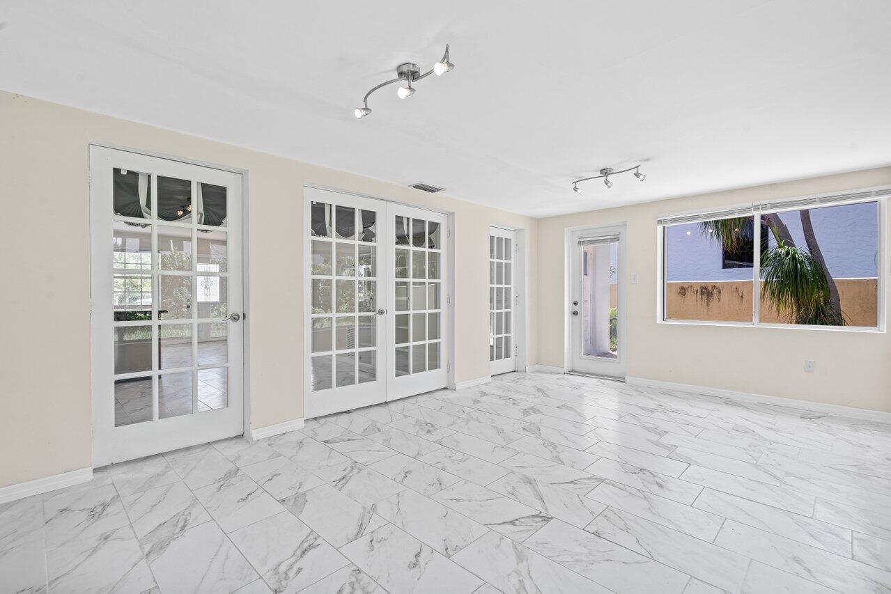 249 NW 4th Diagonal