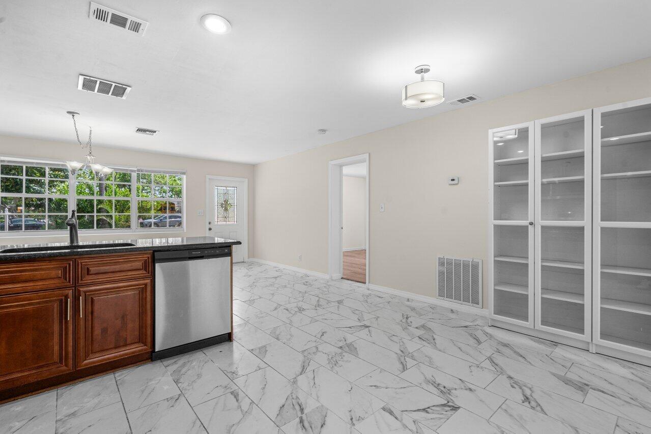 249 NW 4th Diagonal