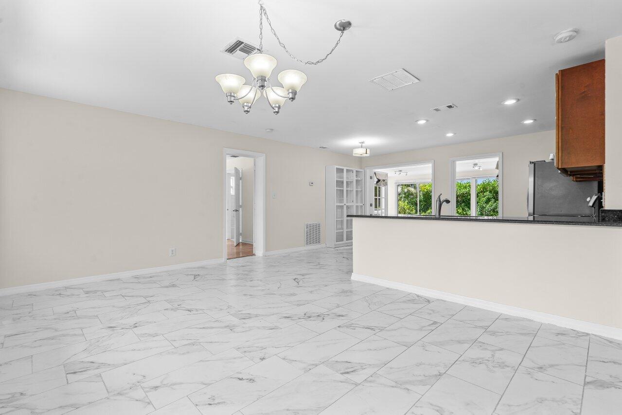 249 NW 4th Diagonal