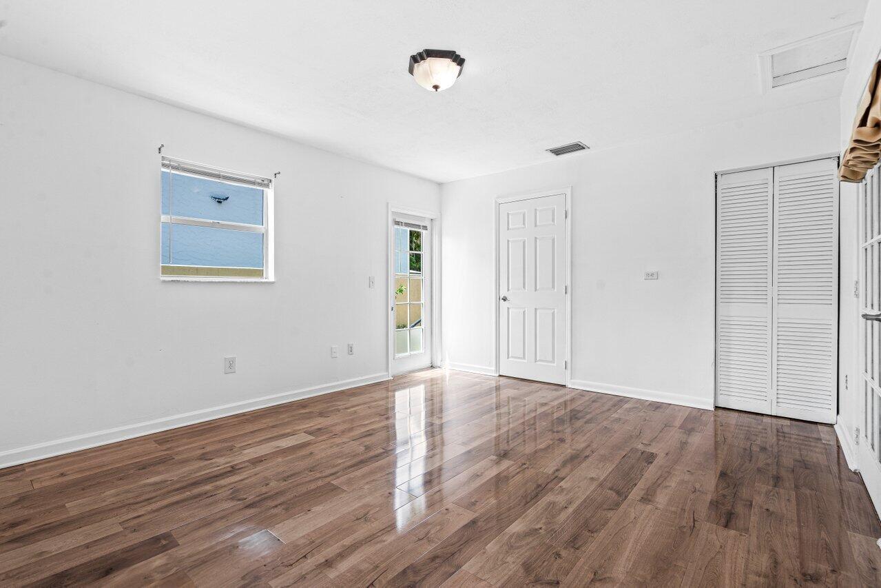 249 NW 4th Diagonal
